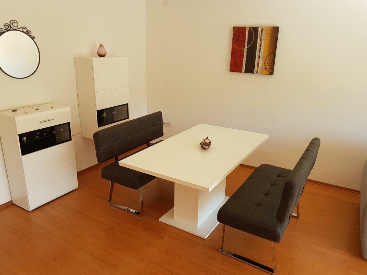 Villa Spanjol 라브 외부 사진