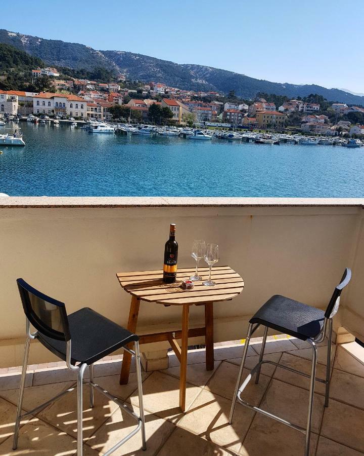 Villa Spanjol 라브 외부 사진