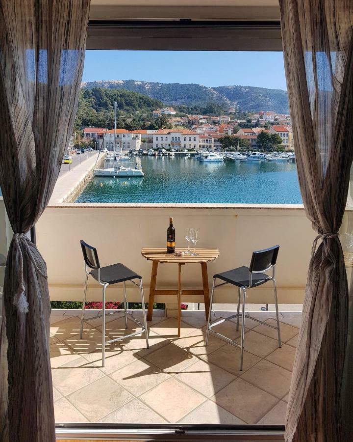 Villa Spanjol 라브 외부 사진